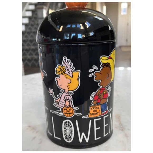 NEW Peanuts Snoopy  “Happiness is Halloween” Ceramic Canister 🎃 - Picture 4 of 6